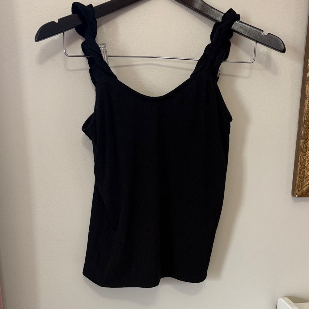 Willow & Root Flowy Strap Ribbed Tank Top - Black